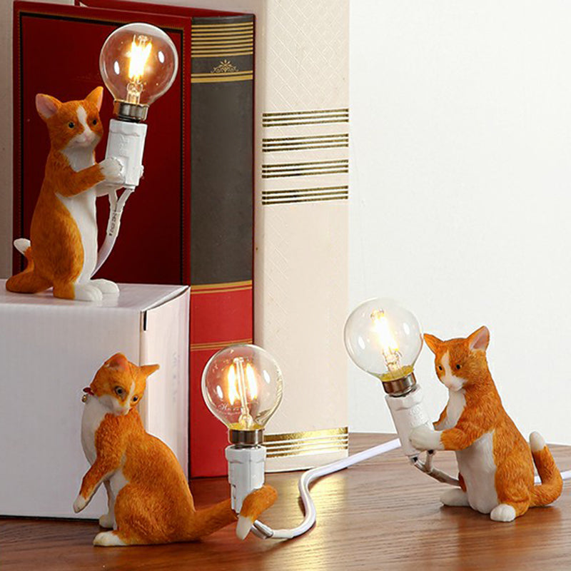 Kitten Night Table Light Decorative Resin 1 Bulb Childrens Bedroom Nightstand Lamp Clearhalo 'Lamps' 'Table Lamps' Lighting' 2311909