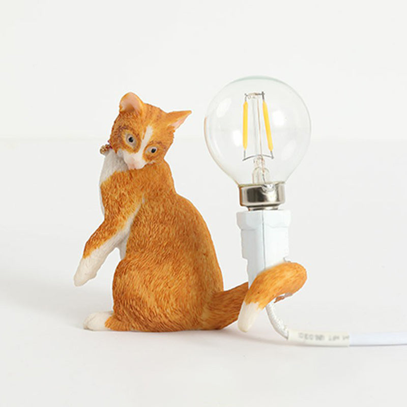 Kitten Night Table Light Decorative Resin 1 Bulb Childrens Bedroom Nightstand Lamp Yellow-Red Prone Clearhalo 'Lamps' 'Table Lamps' Lighting' 2311914