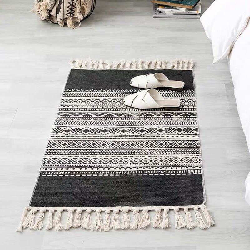 Multi Color Comfort Rug Jute Geometric Printed Area Carpet Easy Care Stain-Resistant Pet Friendly Rug with Tassel for Bedroom Black 2' x 2'11" Clearhalo 'Area Rug' 'Bohemian' 'Rugs' Rug' 2317557