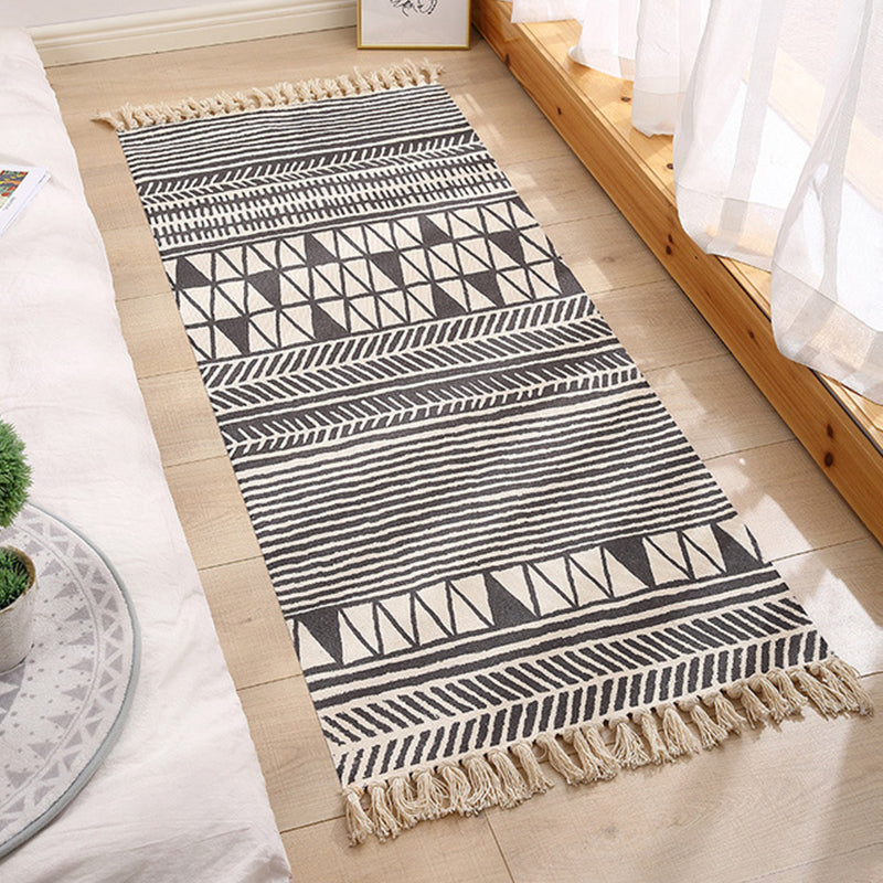 Eclectic Geometric Print Rug Multi Colored Jute Indoor Rug Easy Care Pet Friendly Area Carpet with Fringe for Bedroom Black-White Clearhalo 'Area Rug' 'Bohemian' 'Rugs' Rug' 2317604