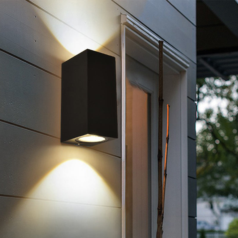 Aluminum Geometric Shaped Wall Sconce Minimalistic Black LED Wall Mount Light for Patio Black Square Plate Clearhalo 'Cast Iron' 'Glass' 'Industrial' 'Modern wall lights' 'Modern' 'Tiffany' 'Traditional wall lights' 'Wall Lamps & Sconces' 'Wall Lights' Lighting' 2336787
