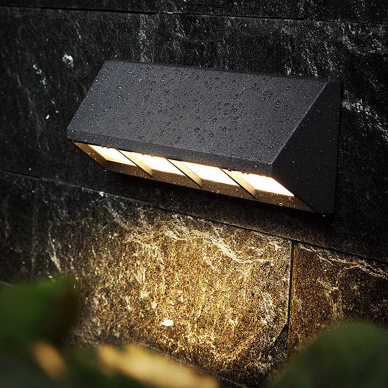 Matte Black Triangular Prism LED Sconce Lighting Modern Style Metal Wall Light for Outdoor Clearhalo 'Cast Iron' 'Glass' 'Industrial' 'Modern wall lights' 'Modern' 'Tiffany' 'Traditional wall lights' 'Wall Lamps & Sconces' 'Wall Lights' Lighting' 2336937