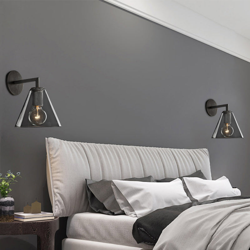 Conic Bedside Wall Mount Light Clear Glass 1-Light Minimalistic Sconce Lamp in Brass Clearhalo 'Cast Iron' 'Glass' 'Industrial' 'Modern wall lights' 'Modern' 'Tiffany' 'Traditional wall lights' 'Wall Lamps & Sconces' 'Wall Lights' Lighting' 2356814