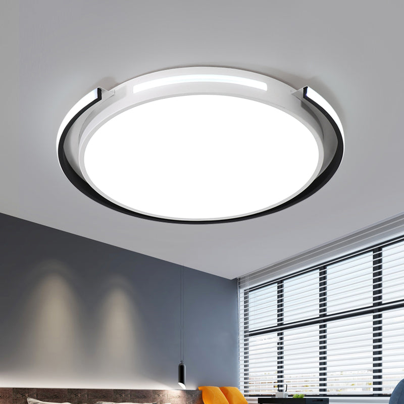 Minimalism LED Flush Mounted Lamp Black and White Round Ceiling Light with Acrylic Shade Clearhalo 'Ceiling Lights' 'Close To Ceiling Lights' 'Close to ceiling' 'Flush mount' Lighting' 2357575