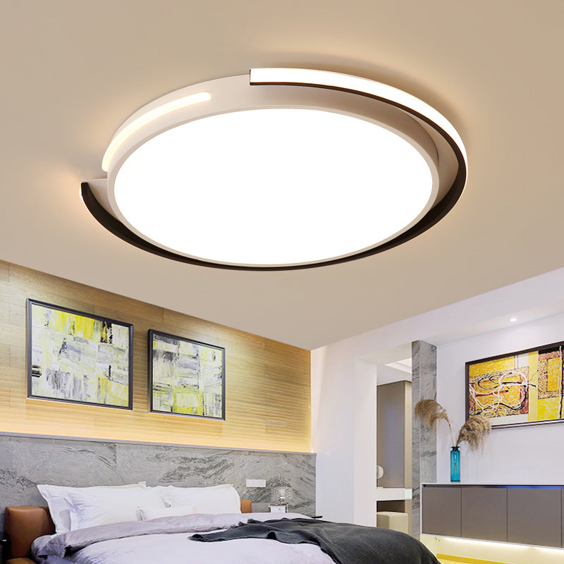 Minimalism LED Flush Mounted Lamp Black and White Round Ceiling Light with Acrylic Shade Clearhalo 'Ceiling Lights' 'Close To Ceiling Lights' 'Close to ceiling' 'Flush mount' Lighting' 2357576