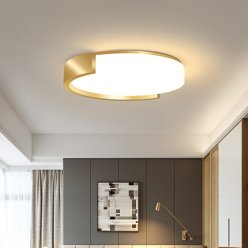 Nordic Flush Mount Lighting Gold Finish Round Ceiling Fixture with Acrylic Shade Clearhalo 'Ceiling Lights' 'Close To Ceiling Lights' 'Close to ceiling' 'Flush mount' Lighting' 2357598