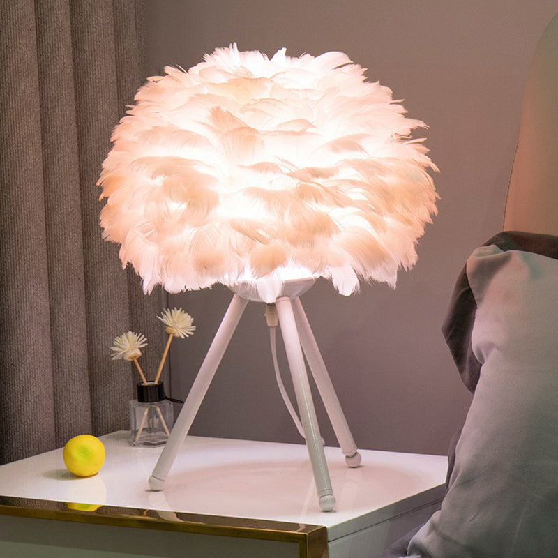 Hemispherical Night Stand Light Minimalist Feather 1-Light Bedside Table Lamp with Tripod White White Clearhalo 'Lamps' 'Table Lamps' Lighting' 2365035