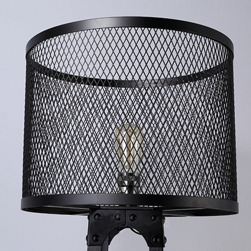 1 Head Mesh Screen Standing Light with Drum Shade Retro Industrial Black Finish Metal Standing Floor Light Clearhalo 'Floor Lamps' 'Lamps' Lighting' 237291