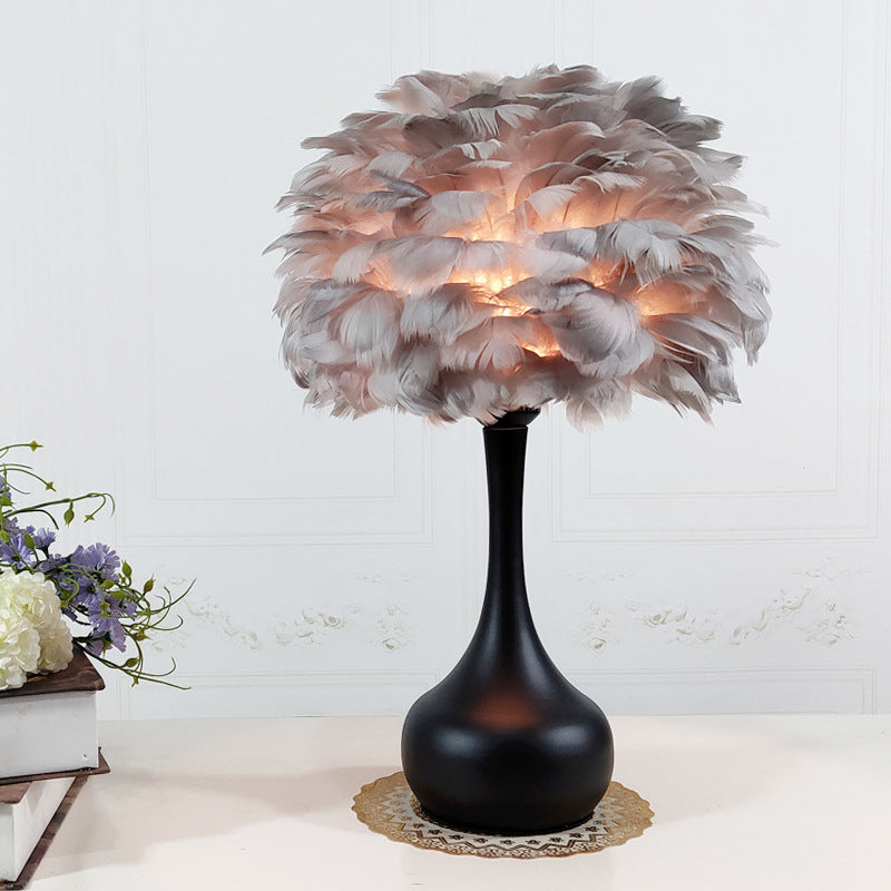 Feather Flower Vase Night Lighting Nordic Style Single-Bulb Table Light for Bedroom Clearhalo 'Lamps' 'Table Lamps' Lighting' 2373174