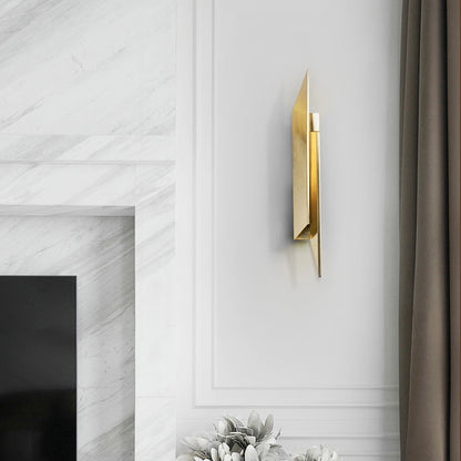 Art Deco Quad Shaped Sconce Light Metallic Bedroom LED Wall Lamp Fixture in Gold Gold Clearhalo 'Cast Iron' 'Glass' 'Industrial' 'Modern wall lights' 'Modern' 'Tiffany' 'Traditional wall lights' 'Wall Lamps & Sconces' 'Wall Lights' Lighting' 2373451