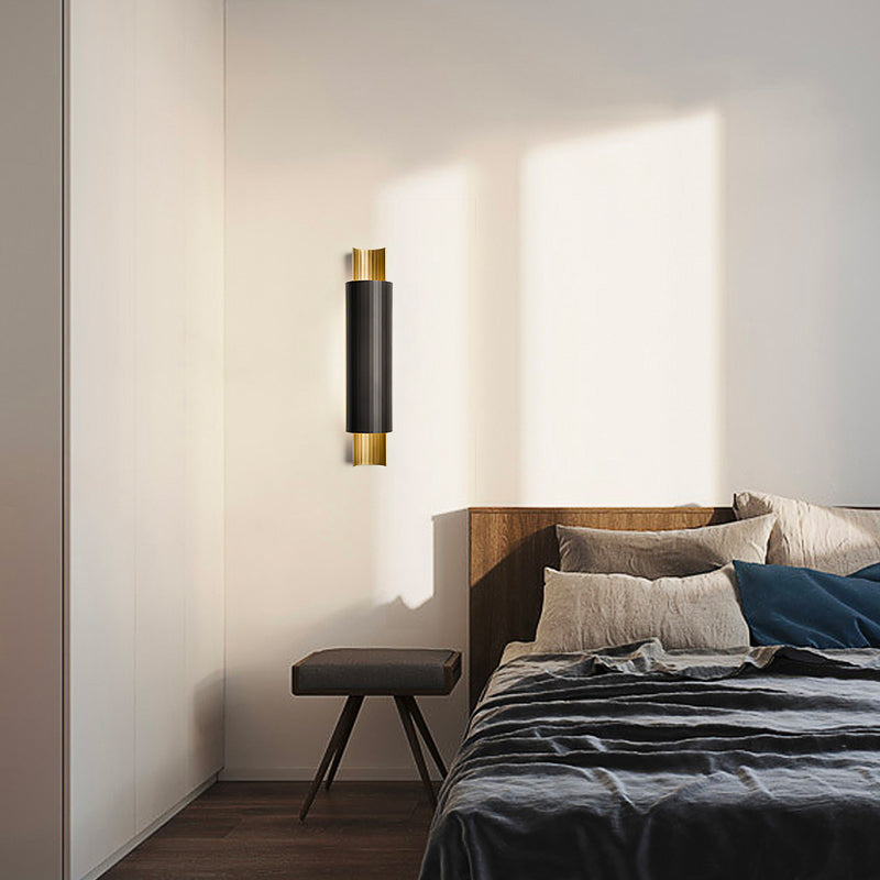 Pipe Shaped LED Wall Mount Lighting Postmodern Metal Bedside Sconce in Black and Gold Inner Black Clearhalo 'Cast Iron' 'Glass' 'Industrial' 'Modern wall lights' 'Modern' 'Tiffany' 'Traditional wall lights' 'Wall Lamps & Sconces' 'Wall Lights' Lighting' 2373456
