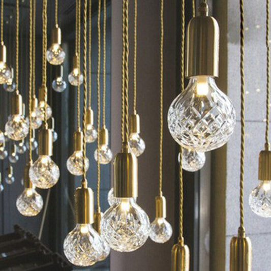 Lattice Glass Bulb Shaped Pendant Lamp Nordic 1-Light Restaurant Ceiling Light in Brass Clearhalo 'Art Deco Pendants' 'Cast Iron' 'Ceiling Lights' 'Ceramic' 'Crystal' 'Industrial Pendants' 'Industrial' 'Metal' 'Middle Century Pendants' 'Pendant Lights' 'Pendants' 'Tiffany' Lighting' 2384812