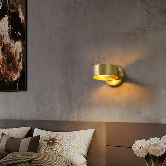 Metal Circle Wall Lamp Fixture Minimalist 1 Head Brass Sconce Lighting for Bedroom Clearhalo 'Cast Iron' 'Glass' 'Industrial' 'Modern wall lights' 'Modern' 'Tiffany' 'Traditional wall lights' 'Wall Lamps & Sconces' 'Wall Lights' Lighting' 2384900