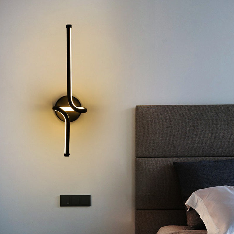 Linear Bedside Sconce Lighting Metallic Minimalist Style LED Wall Mount Light Fixture Clearhalo 'Cast Iron' 'Glass' 'Industrial' 'Modern wall lights' 'Modern' 'Tiffany' 'Traditional wall lights' 'Wall Lamps & Sconces' 'Wall Lights' Lighting' 2408941