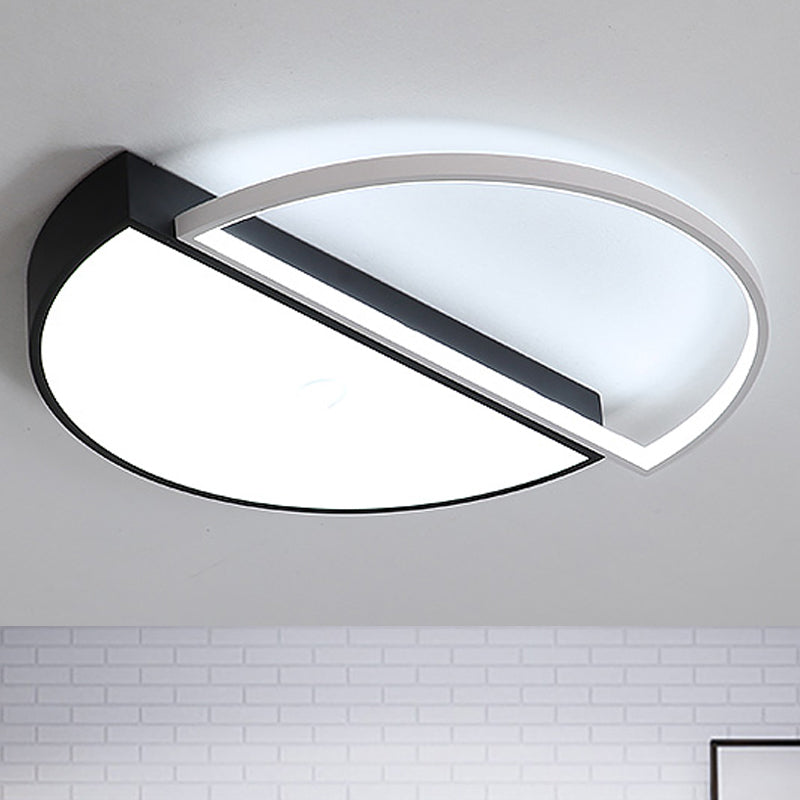 Semicircle Flush Lamp Modern Metal LED Black/White Ceiling Mounted Fixture with Acrylic Diffuser in White/Warm Light, 18"/21.5" Wide Black Clearhalo 'Ceiling Lights' 'Close To Ceiling Lights' 'Close to ceiling' 'Flush mount' Lighting' 241802
