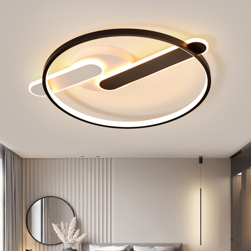 Minimalist Circle Ceiling Flush Mount Acrylic Corridor LED Flush Light Fixture in Black and White Clearhalo 'Ceiling Lights' 'Close To Ceiling Lights' 'Close to ceiling' 'Flush mount' Lighting' 2422898