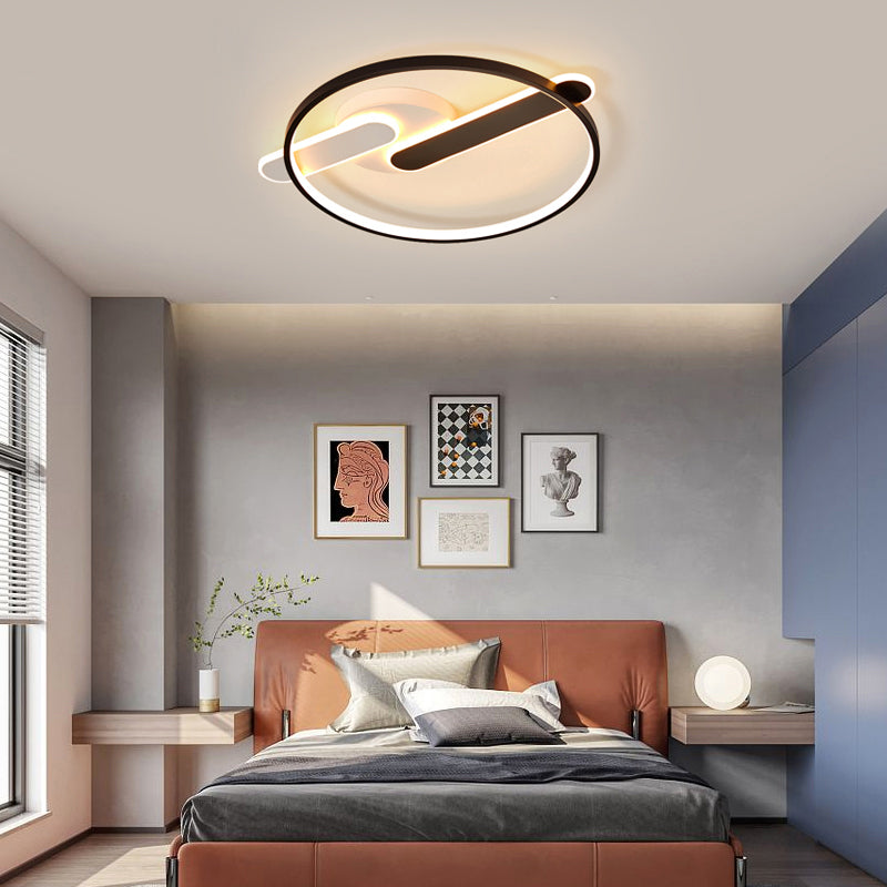 Minimalist Circle Ceiling Flush Mount Acrylic Corridor LED Flush Light Fixture in Black and White Clearhalo 'Ceiling Lights' 'Close To Ceiling Lights' 'Close to ceiling' 'Flush mount' Lighting' 2422901