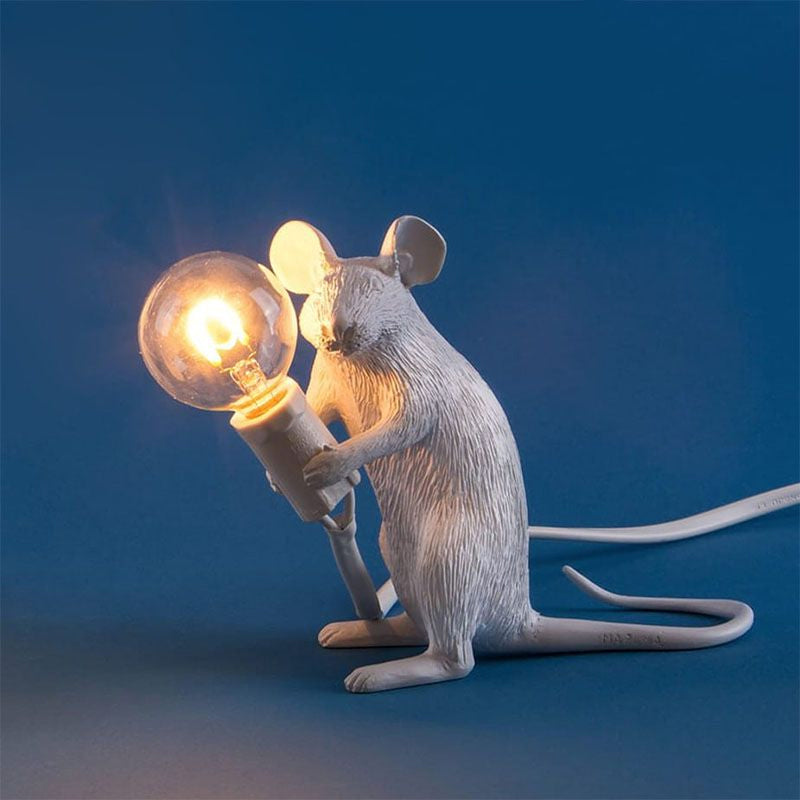 Resin Rat Shaped Table Lamp Creative 1-Light Night Lighting with Bare Bulb Design White Sitting Clearhalo 'Lamps' 'Table Lamps' Lighting' 2423266