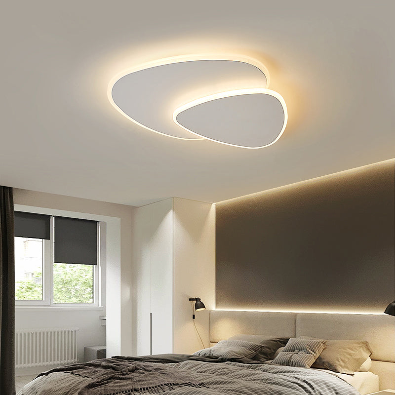 Triangular LED Ceiling Mounted Light Nordic Style Metal Bedroom Flush Light Fixture Clearhalo 'Ceiling Lights' 'Close To Ceiling Lights' 'Close to ceiling' 'Flush mount' Lighting' 2424246