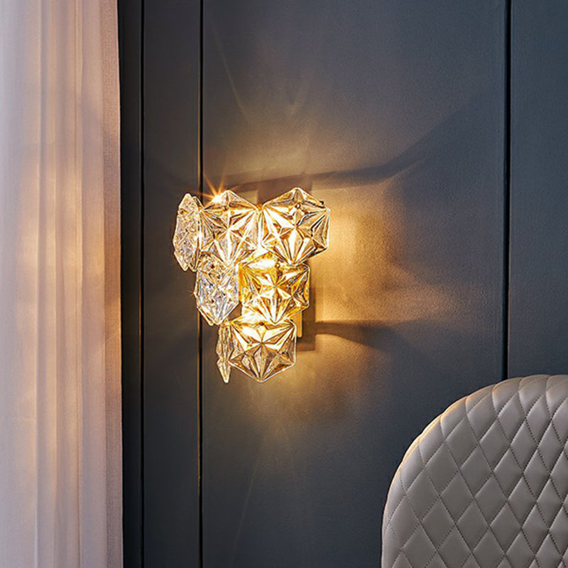 Clear Glass Hexagon Wall Light Postmodern Gold Finish Sconce Lighting Fixture for Bedroom Clearhalo 'Cast Iron' 'Glass' 'Industrial' 'Modern wall lights' 'Modern' 'Tiffany' 'Traditional wall lights' 'Wall Lamps & Sconces' 'Wall Lights' Lighting' 2424693