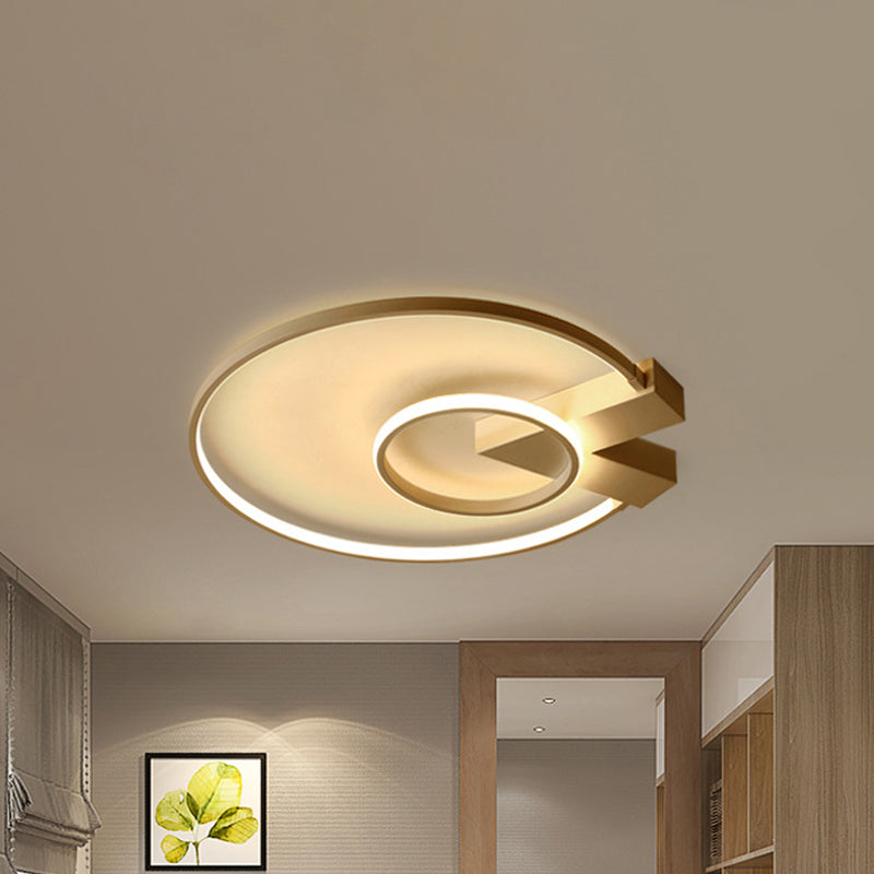 White/Gold Circular Flushmount Modern Single Light Acrylic Ceiling Lighting Fixture in Warm/White/Natural Light Clearhalo 'Ceiling Lights' 'Close To Ceiling Lights' 'Close to ceiling' 'Flush mount' Lighting' 243396