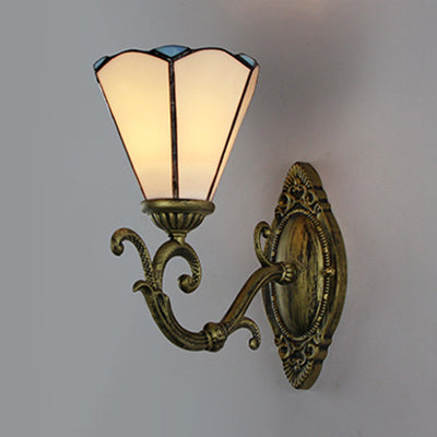 Conic Sconce Lamp with Stained Glass 1 Head Vintage Wall Lighting in White/Green for Corridor White Clearhalo 'Industrial' 'Middle century wall lights' 'Tiffany wall lights' 'Tiffany' 'Wall Lamps & Sconces' 'Wall Lights' Lighting' 24497