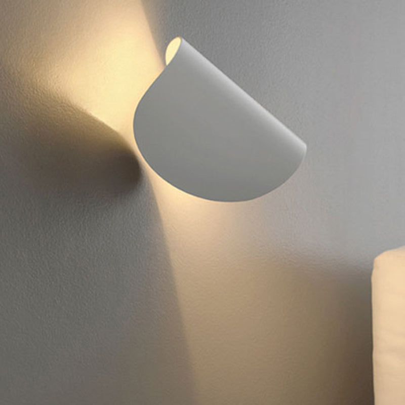 Folded Wall Sconce Light Simplicity Metal 1 Light Black/Grey/Silver Wall Mount Lighting for Bedroom White Clearhalo 'Cast Iron' 'Glass' 'Industrial' 'Modern wall lights' 'Modern' 'Tiffany' 'Traditional wall lights' 'Wall Lamps & Sconces' 'Wall Lights' Lighting' 245111