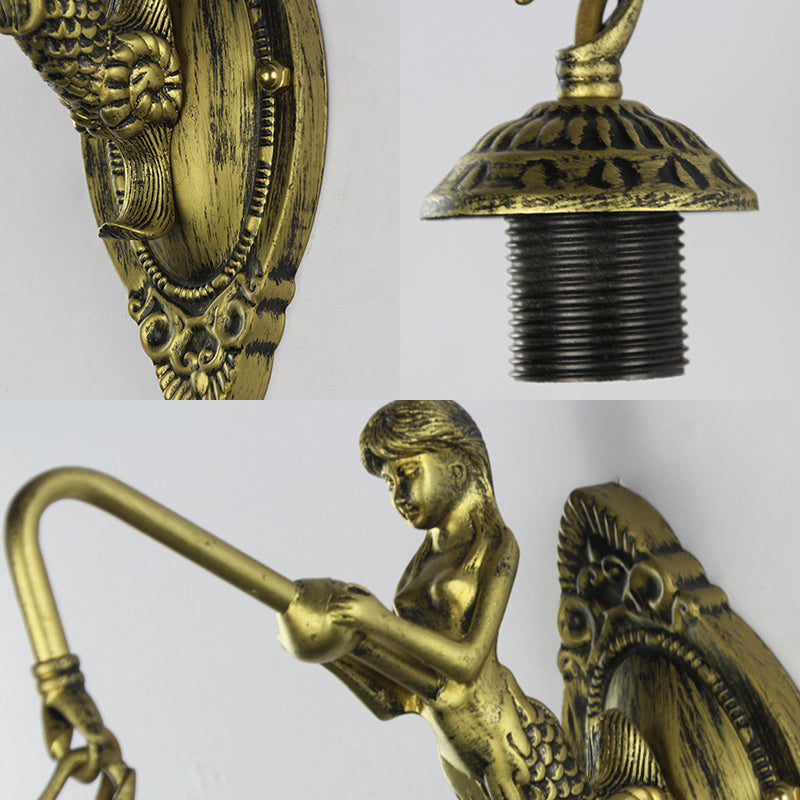 Baroque Grid Patterned Sconce Lighting 1 Head White/Blue Glass Wall Mounted Light Fixture for Hallway Clearhalo 'Industrial' 'Middle century wall lights' 'Tiffany wall lights' 'Tiffany' 'Wall Lamps & Sconces' 'Wall Lights' Lighting' 24597