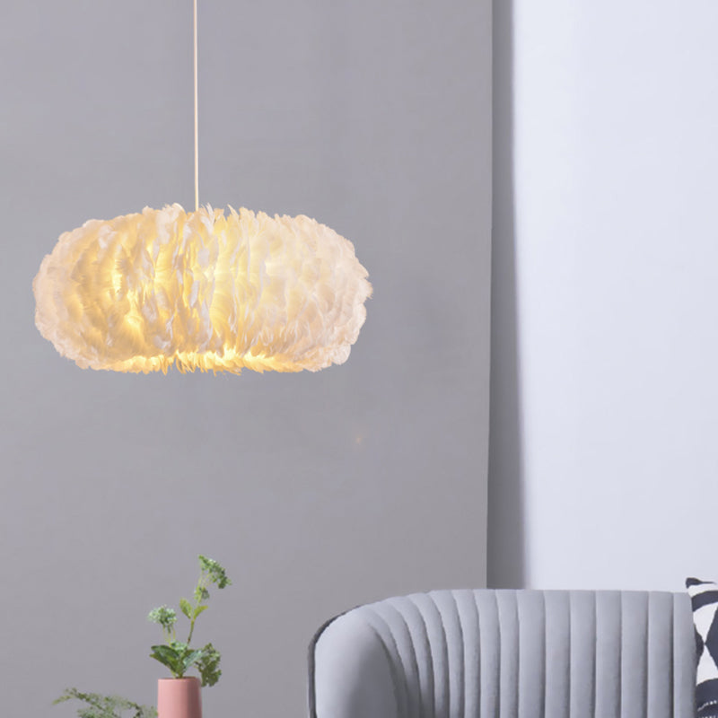 Donut Shaped Pendant Lamp Simple Style Feather Bedroom Ceiling Chandelier in White Clearhalo 'Ceiling Lights' 'Chandeliers' 'Modern Chandeliers' 'Modern' Lighting' 2461381