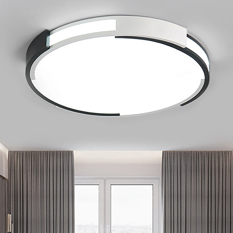 18"/23.5" Wide Drum Flush Mount Lamp Modernist Metal Led Black and White Flush Mount Ceiling Light Fixture with Recessed Diffuser in White/Warm Light Black-White Clearhalo 'Ceiling Lights' 'Close To Ceiling Lights' 'Close to ceiling' 'Flush mount' Lighting' 246290