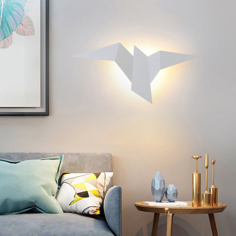 Origami Bird Shaped Metal Sconce Lamp Artistic LED Wall Mounted Light for Living Room White Clearhalo 'Art deco wall lights' 'Cast Iron' 'Glass' 'Industrial wall lights' 'Industrial' 'Middle century wall lights' 'Modern' 'Rustic wall lights' 'Tiffany' 'Traditional wall lights' 'Wall Lamps & Sconces' 'Wall Lights' Lighting' 2465450