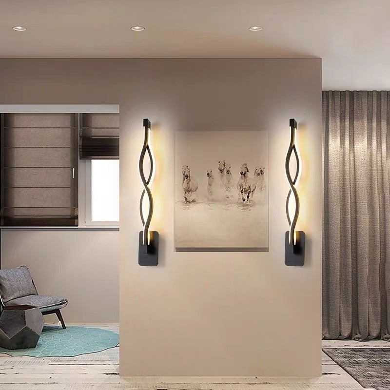 Minimalist Line Art Sconce Light Fixture Metal Hallway LED Wall Mounted Lamp in Black Black Wavy Clearhalo 'Cast Iron' 'Glass' 'Industrial' 'Modern wall lights' 'Modern' 'Tiffany' 'Traditional wall lights' 'Wall Lamps & Sconces' 'Wall Lights' Lighting' 2465850
