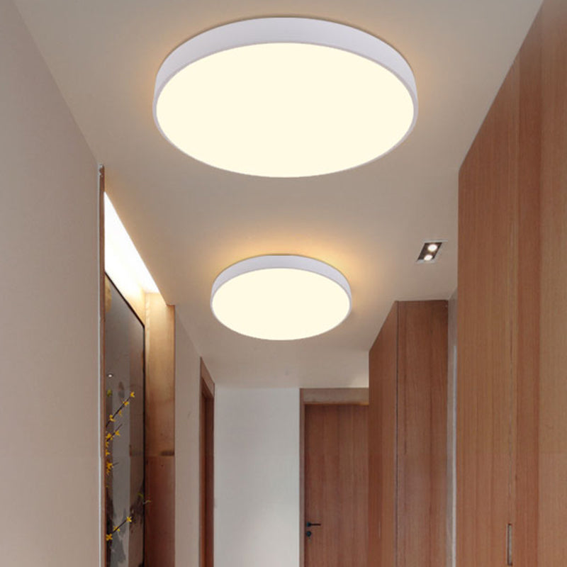 Round Corridor LED Flush Light Fixture Metal Nordic Ceiling Lighting with Acrylic Diffuser Clearhalo 'Ceiling Lights' 'Close To Ceiling Lights' 'Close to ceiling' 'Flush mount' Lighting' 2466837
