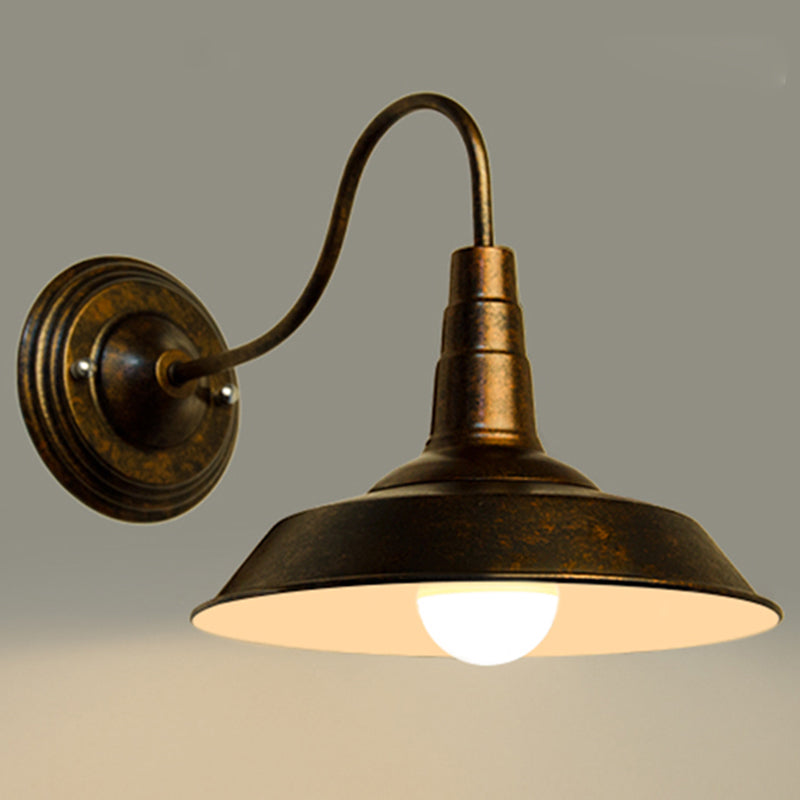 1 Head Gooseneck Wall Light Country Style Metal Sconce Light Fixture with Barn Shade Gold-Black Clearhalo 'Art deco wall lights' 'Cast Iron' 'Glass' 'Industrial wall lights' 'Industrial' 'Middle century wall lights' 'Modern' 'Rustic wall lights' 'Tiffany' 'Traditional wall lights' 'Wall Lamps & Sconces' 'Wall Lights' Lighting' 2467014