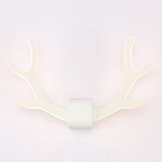 Metallic Antler Sconce Lamp Artistic LED Wall Mounted Lighting Fixture for Bedroom White Clearhalo 'Cast Iron' 'Glass' 'Industrial' 'Modern wall lights' 'Modern' 'Tiffany' 'Traditional wall lights' 'Wall Lamps & Sconces' 'Wall Lights' Lighting' 2467073
