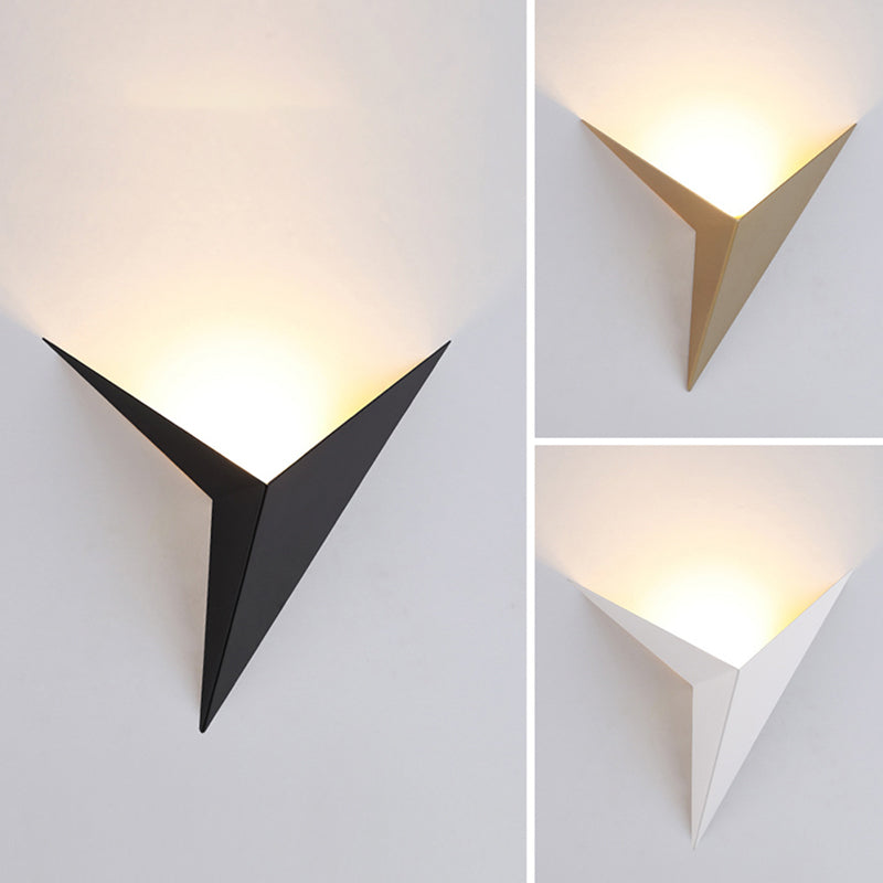 Triangular Flush Mount Wall Sconce Simplicity Metal 1-Bulb Living Room LED Wall Lamp Clearhalo 'Art deco wall lights' 'Cast Iron' 'Glass' 'Industrial wall lights' 'Industrial' 'Middle century wall lights' 'Modern' 'Rustic wall lights' 'Tiffany' 'Traditional wall lights' 'Wall Lamps & Sconces' 'Wall Lights' Lighting' 2467760