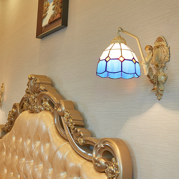 1 Light Sconce Light Baroque Dome/Cone Beige Glass Wall Mount Lighting with Leaf/Gem/Flower Pattern Beige Diamond Clearhalo 'Industrial' 'Middle century wall lights' 'Tiffany wall lights' 'Tiffany' 'Wall Lamps & Sconces' 'Wall Lights' Lighting' 24683