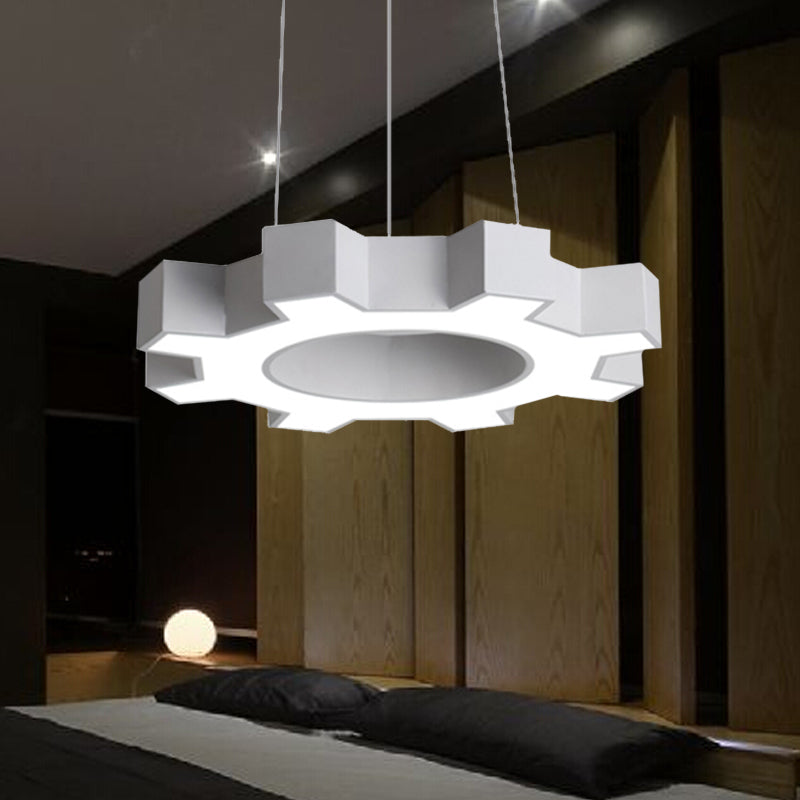 23.5"/31.5" Wide Gear Shape Pendant Lamp Contemporary Metal Led White/Black Hanging Ceiling Light for Gym in White/Warm Light Clearhalo 'Ceiling Lights' 'Modern Pendants' 'Modern' 'Pendant Lights' 'Pendants' Lighting' 247062