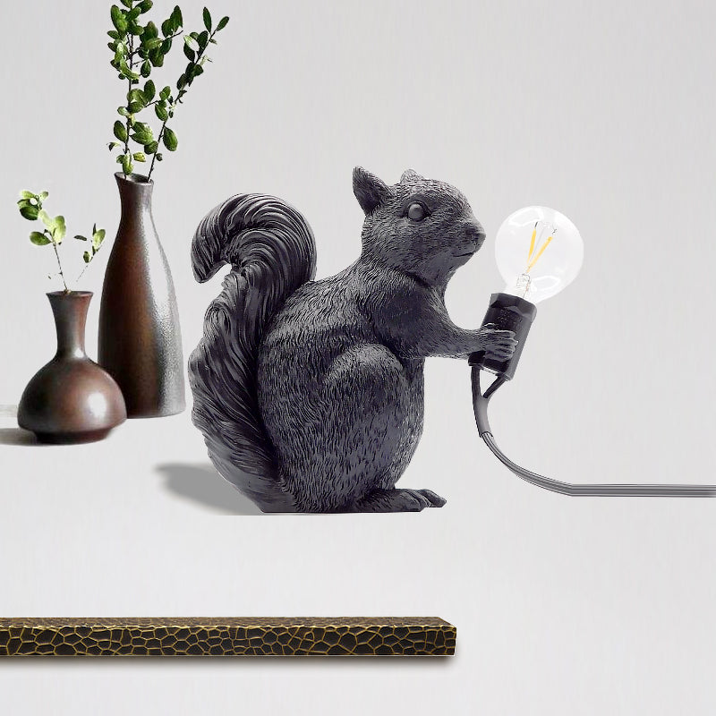 Artistic Squirrel Night Table Light Resin Single-Bulb Childrens Bedside Night Lamp Clearhalo 'Lamps' 'Table Lamps' Lighting' 2478134