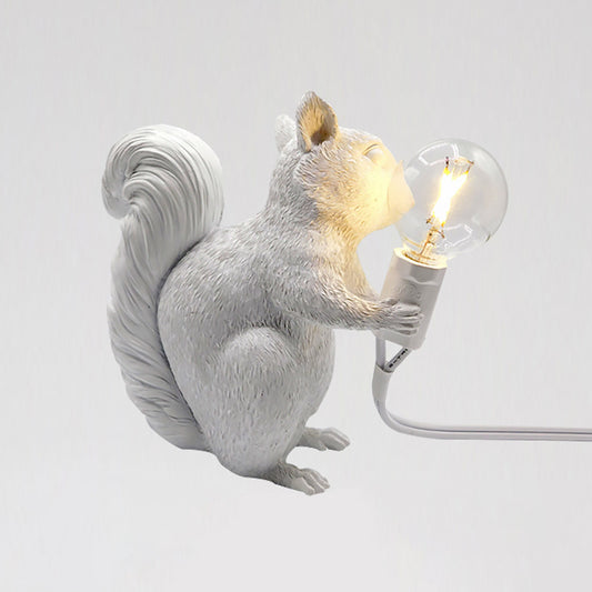 Artistic Squirrel Night Table Light Resin Single-Bulb Childrens Bedside Night Lamp White Clearhalo 'Lamps' 'Table Lamps' Lighting' 2478136