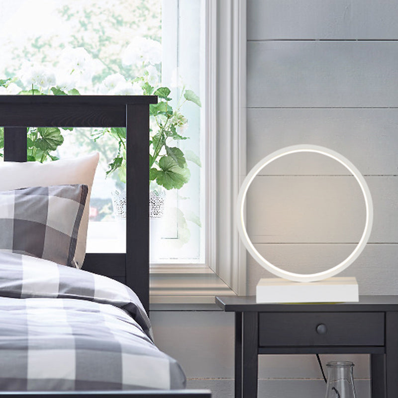 Simplicity Circle LED Night Light Metal Bedroom Table Lamp with Rectangular Base Clearhalo 'Lamps' 'Table Lamps' Lighting' 2478264