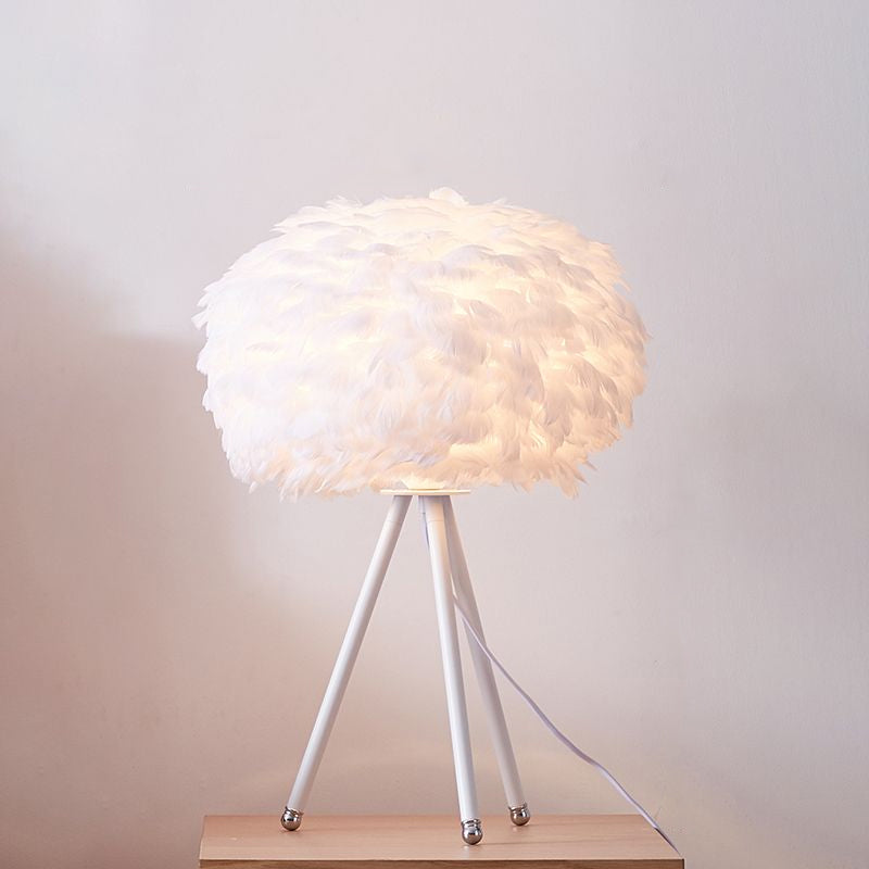 Nordic Style Spherical Nightstand Light Feather 1 Head Living Room Accent Table Lamp White White Bracket Clearhalo 'Lamps' 'Table Lamps' Lighting' 2478585