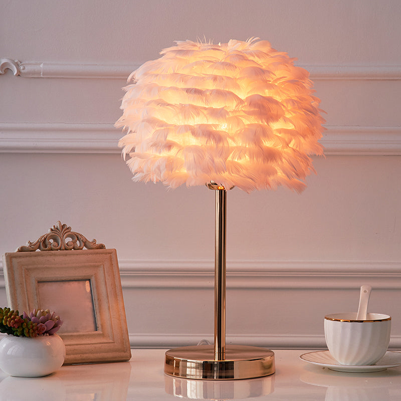 Nordic Style Spherical Nightstand Light Feather 1 Head Living Room Accent Table Lamp Clearhalo 'Lamps' 'Table Lamps' Lighting' 2478586