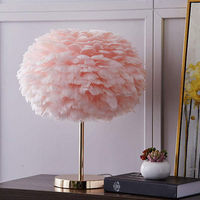 Nordic Style Spherical Nightstand Light Feather 1 Head Living Room Accent Table Lamp Clearhalo 'Lamps' 'Table Lamps' Lighting' 2478590