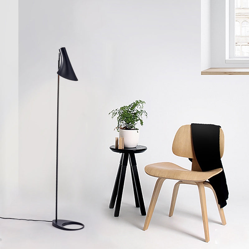 Nordic Flared Reading Floor Lamp Single Metal Floor Light with Pivot Joint for Living Room Black Clearhalo 'Floor Lamps' 'Lamps' Lighting' 2478704