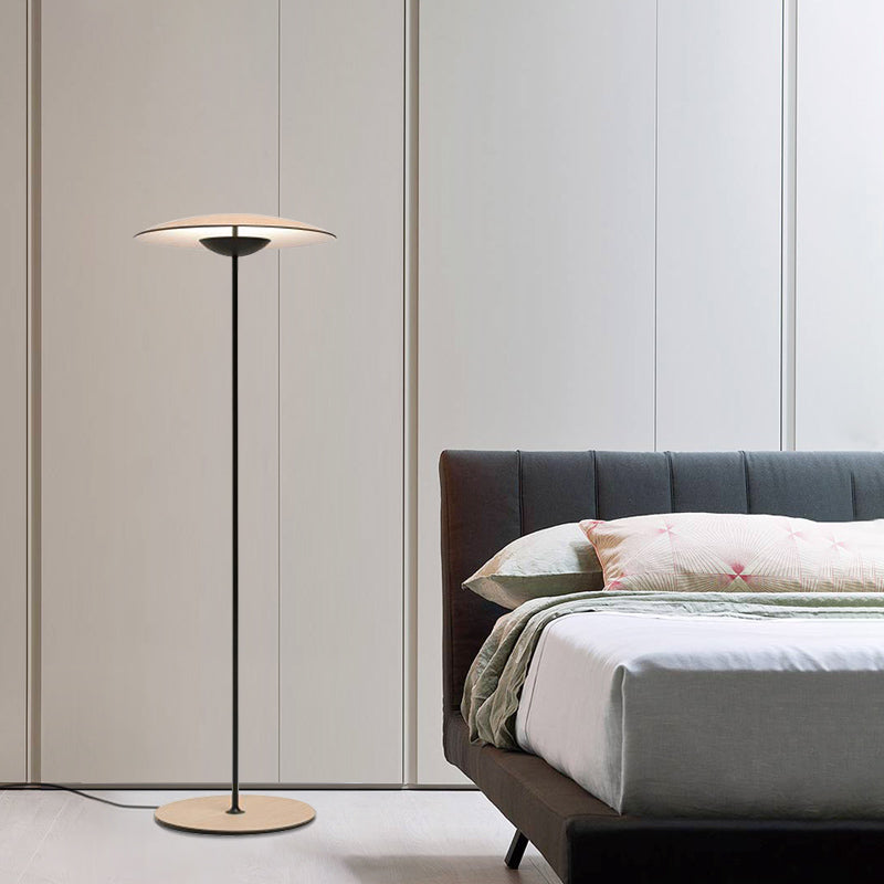 Flying Saucer Bedside Floor Light Metal Creative Minimalist LED Standing Floor Lamp Clearhalo 'Floor Lamps' 'Lamps' Lighting' 2479057
