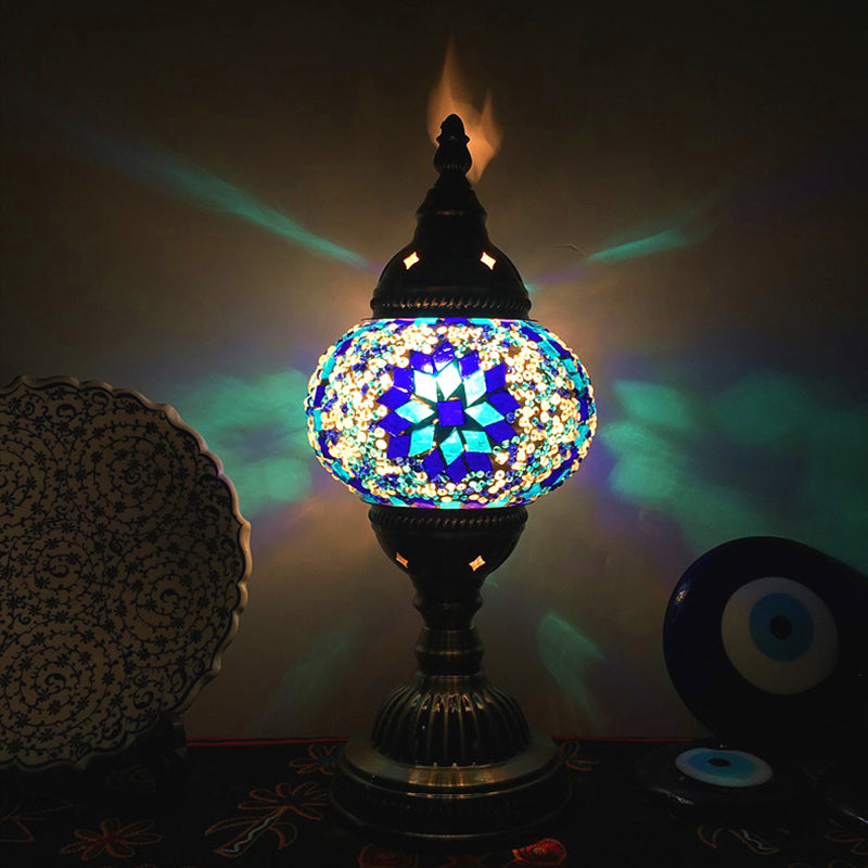 Spherical Table Lamp Traditionary Blue/Green/Fluorescent Yellow Glass 1 Bulb Living Room Task Lighting Royal Blue B Clearhalo 'Lamps' 'Table Lamps' Lighting' 248988