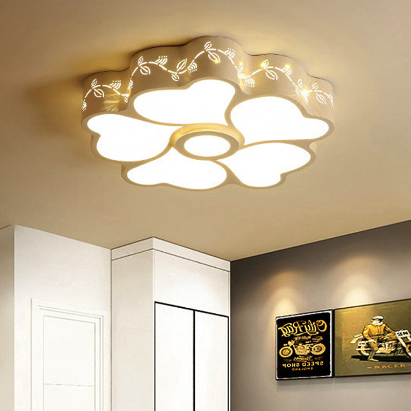 Art Deco Flush Mount Ceiling Light Acrylic Ceiling Light Fixture in White for Kid Bedroom White C Clearhalo 'Ceiling Lights' 'Close To Ceiling Lights' 'Close to ceiling' 'Flush mount' Lighting' 251474
