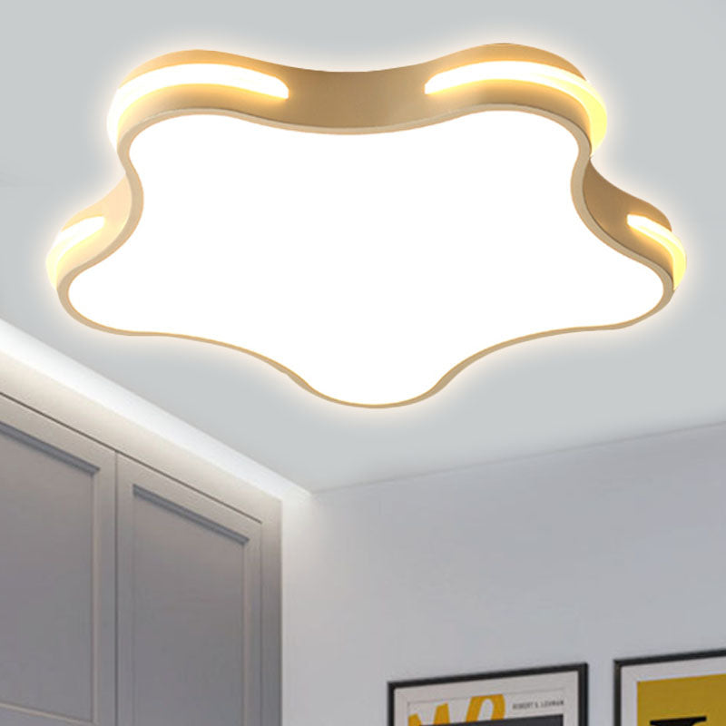White Star Shaped Flush Ceiling Light Modern Acrylic LED Ceiling Lamp for Boys Bedroom Clearhalo 'Ceiling Lights' 'Close To Ceiling Lights' 'Close to ceiling' 'Flush mount' Lighting' 251559