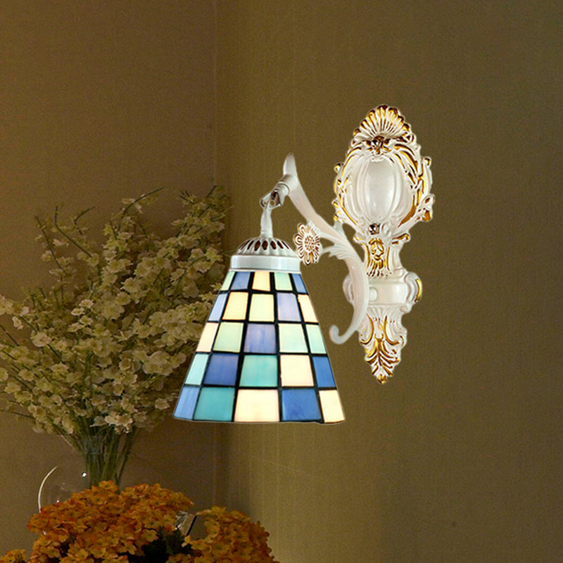 Bell Shade Tiffany Wall Lamp Stained Glass 1 Light Wall Sconce Lighting in White White Geometric Clearhalo 'Industrial' 'Middle century wall lights' 'Tiffany wall lights' 'Tiffany' 'Wall Lamps & Sconces' 'Wall Lights' Lighting' 252864